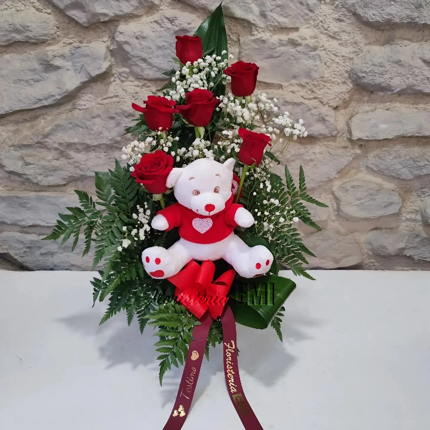 Centro de 6 rosas con osito.. Floristeria Barcelona